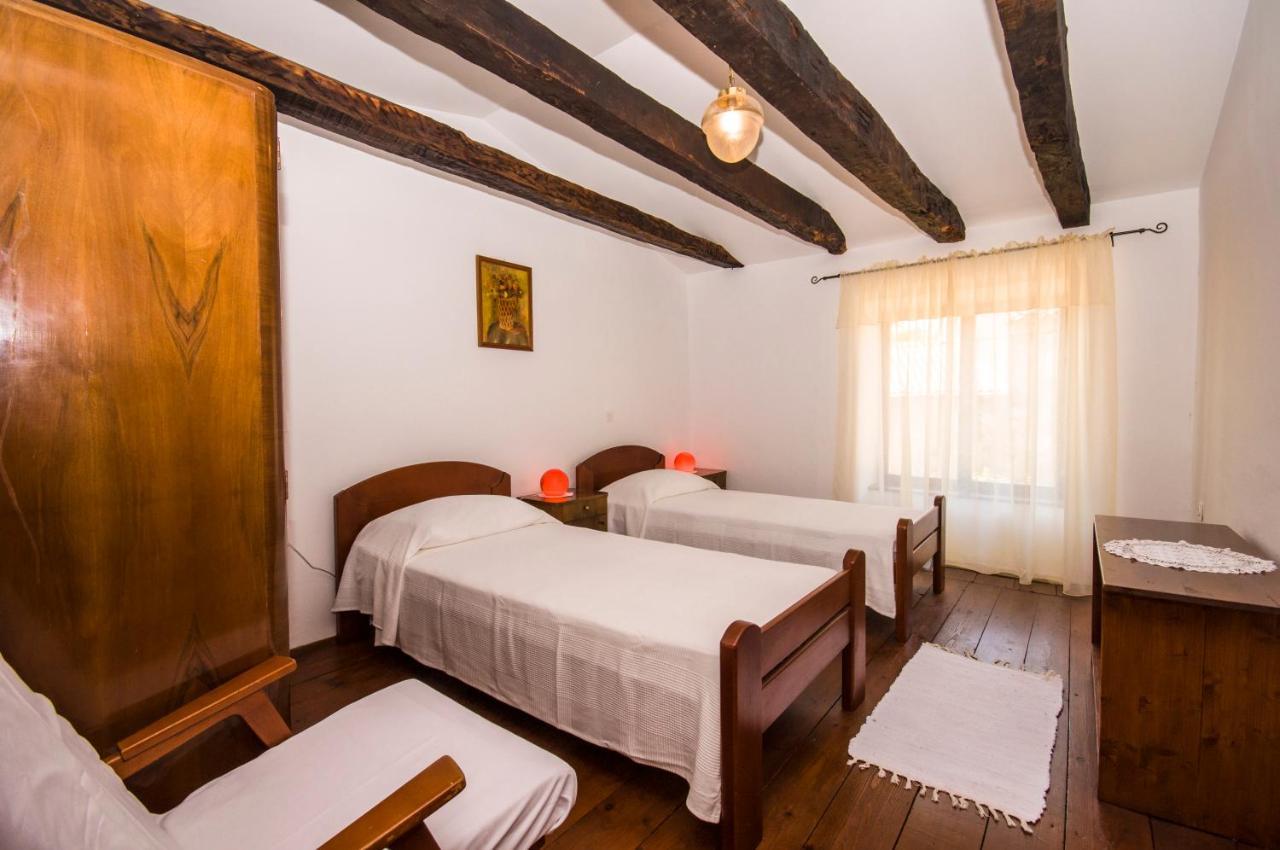 Holiday Home Trostova Kuca Pazin Exterior photo